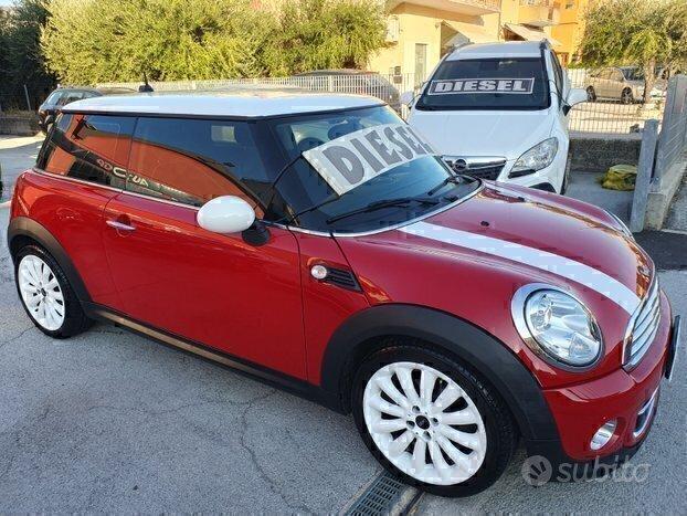 Mini 1.6 cooper d 110cv diesel automatica 2012