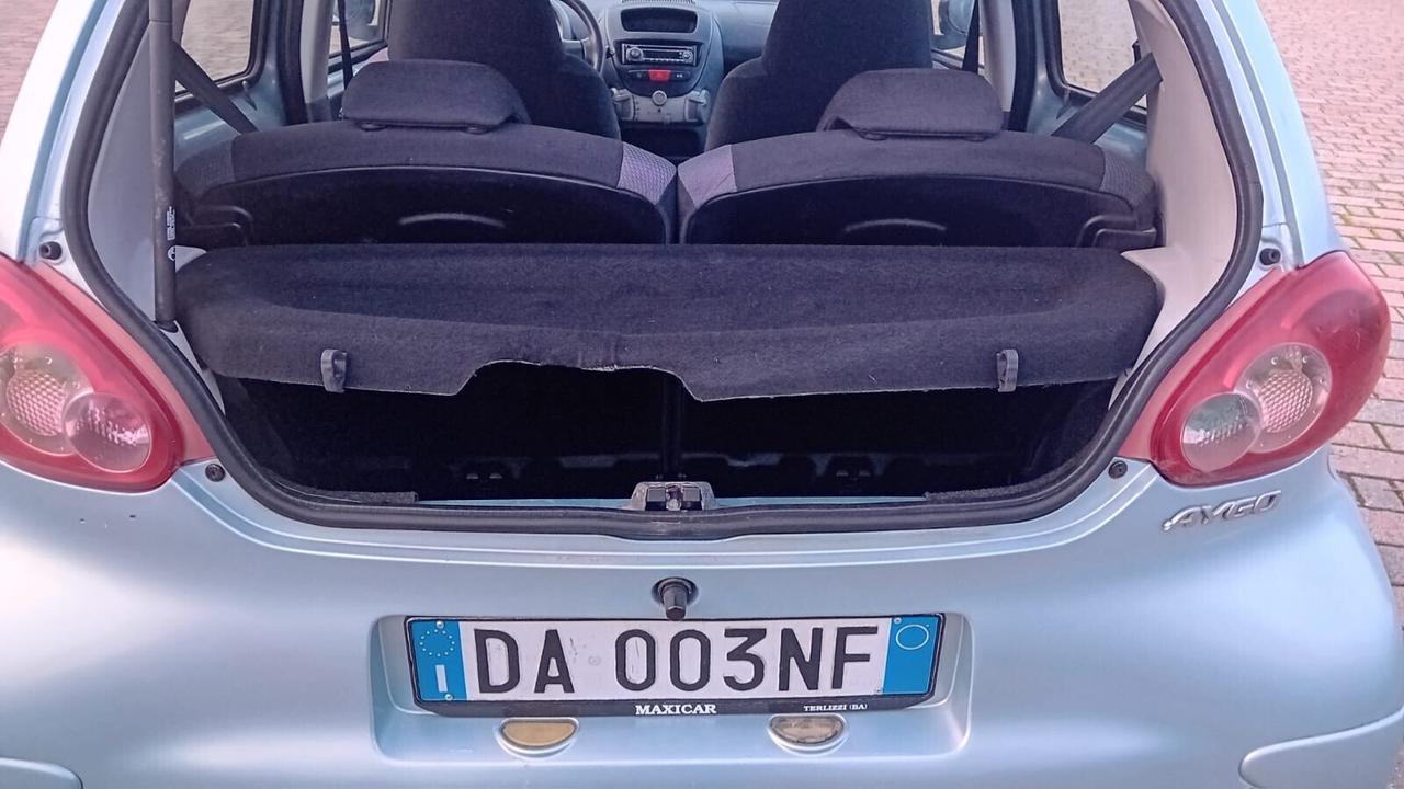 Toyota Aygo 1.0 12V VVT-i 5 porte Sol