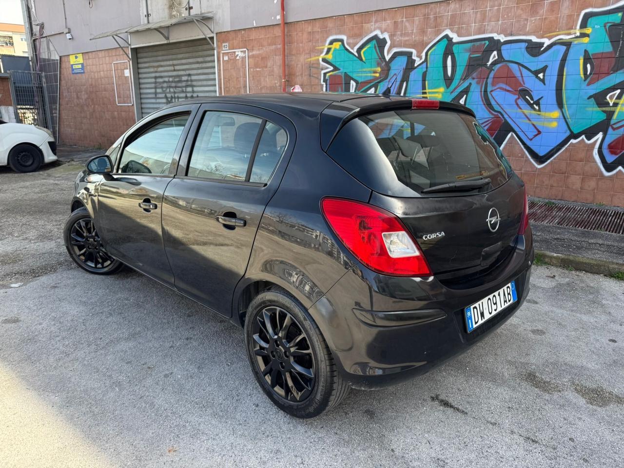 Opel Corsa Restayling 1.2benz 5 porte Full Perfett