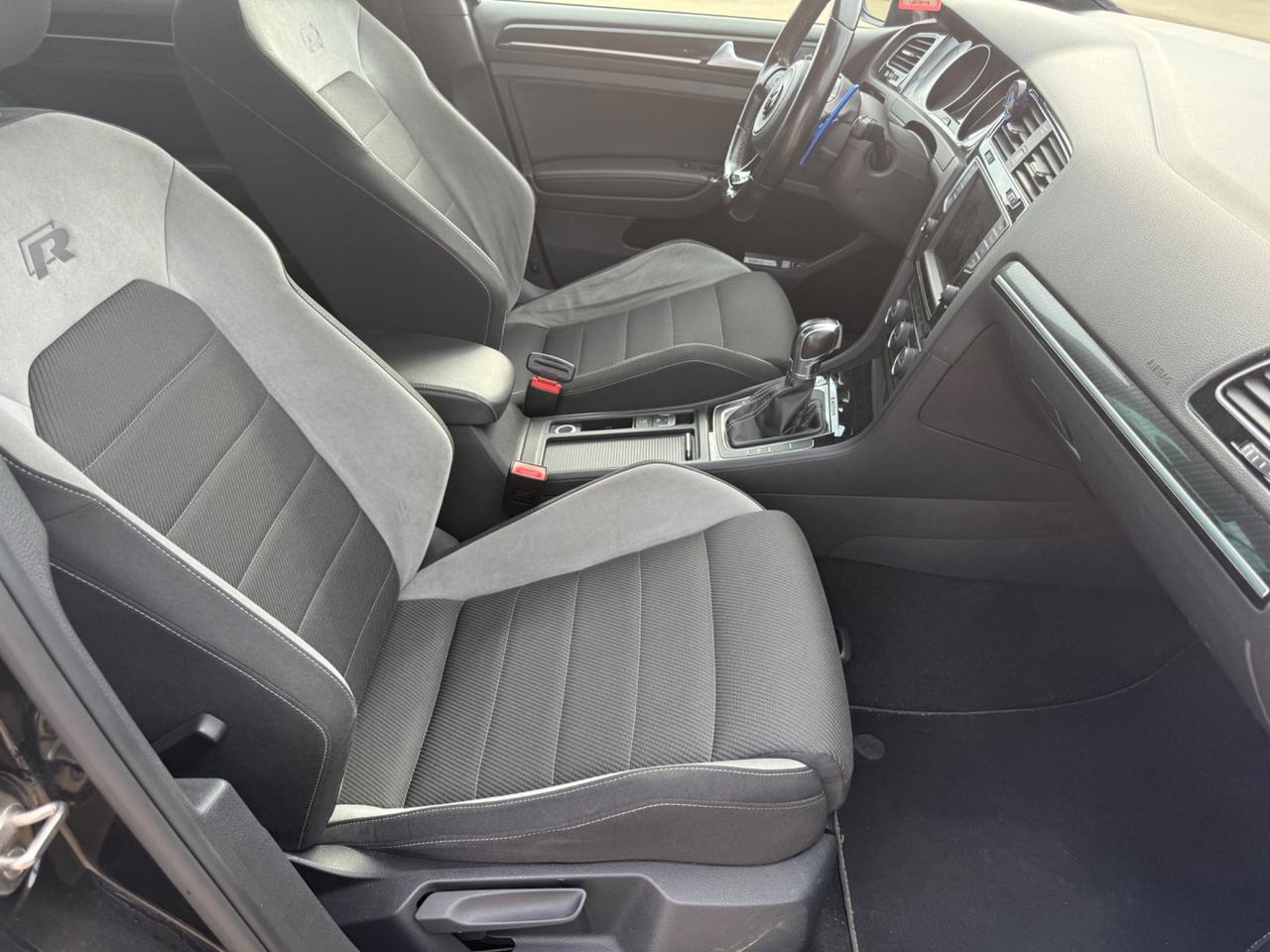 Volkswagen Golf R 2.0 TSI 300cv DSG 5p.