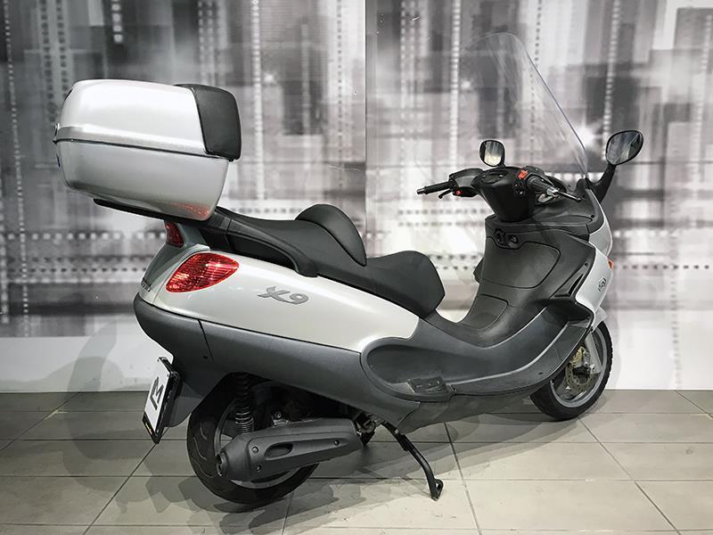 Piaggio X9 250
