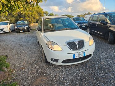 Lancia Ypsilon 1.2 Argento