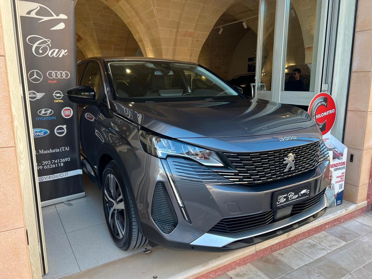 PEUGEOT 3008 ALLURE 1.5 130CV PELLE NAVI CAM ANNO 2022