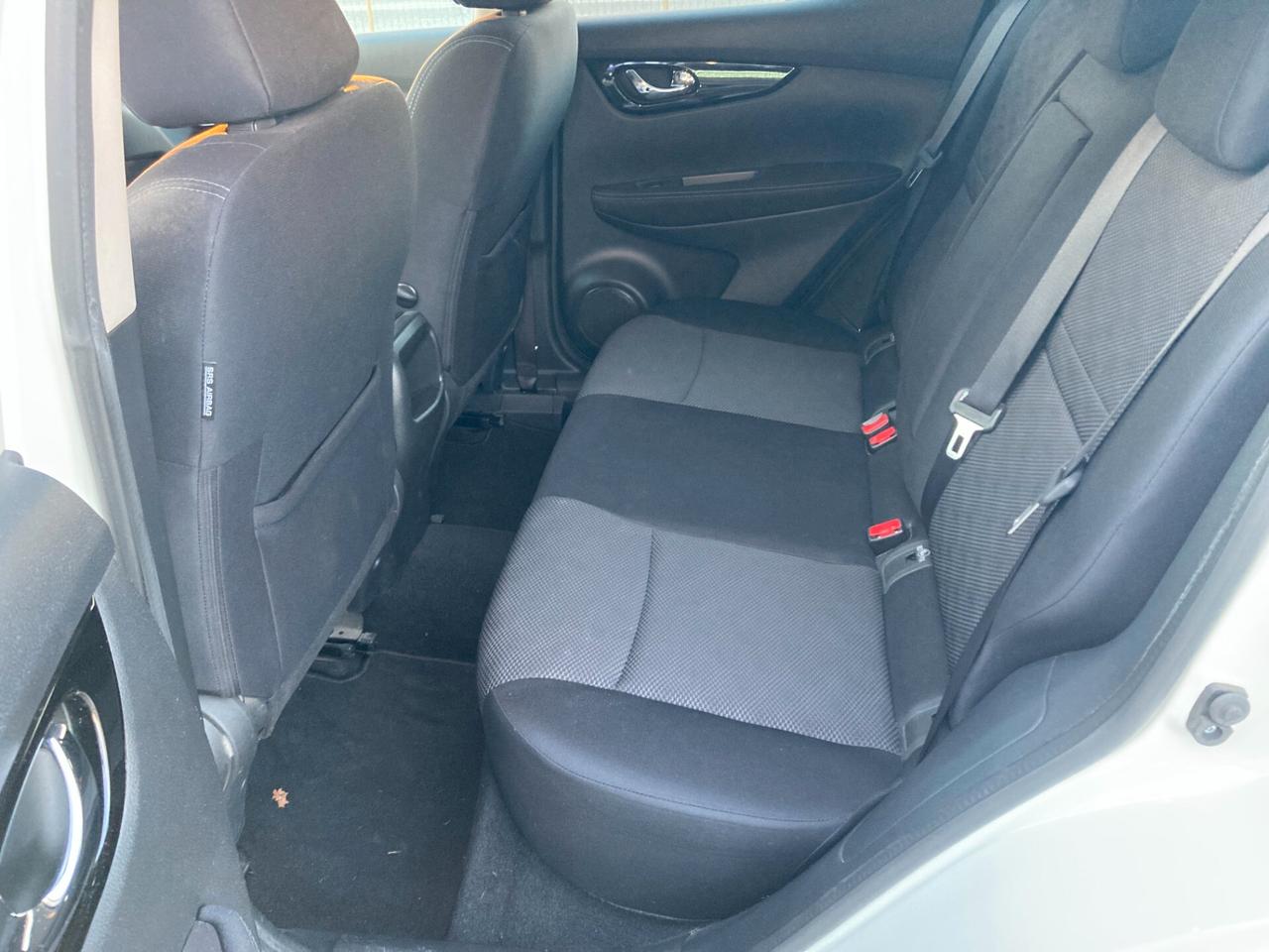 Nissan Qashqai II 1.6 dci N-Connecta 2wd 130cv xtronic