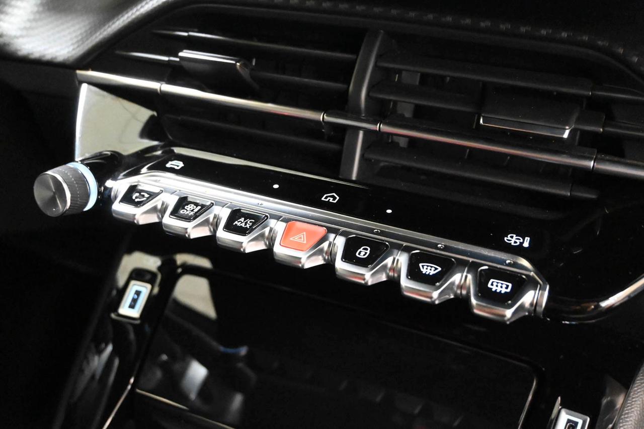 PEUGEOT 2008 2ª serie 2008 PureTech 130 S&S EA...