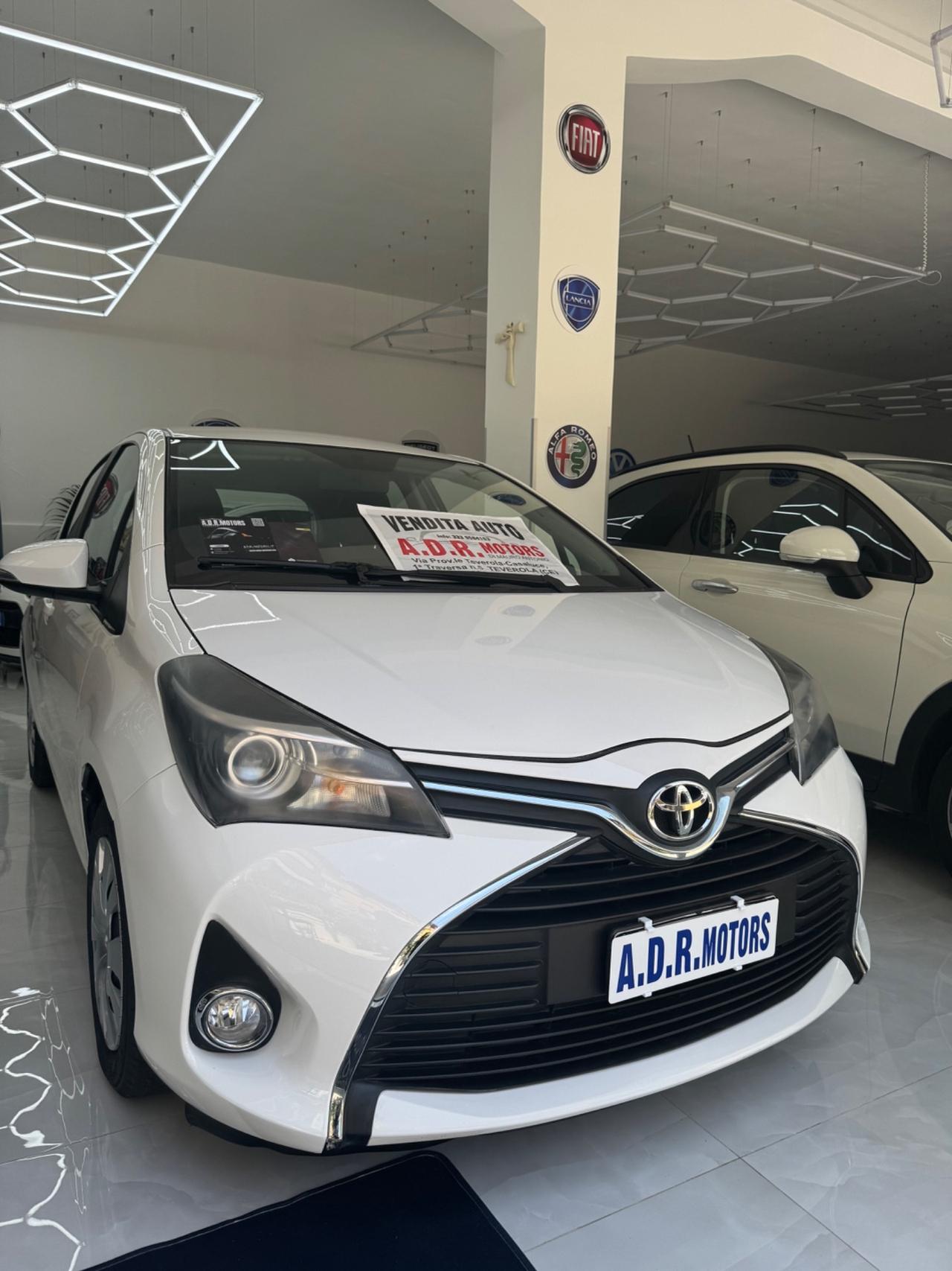 Toyota Yaris 1.0 5 porte Lounge