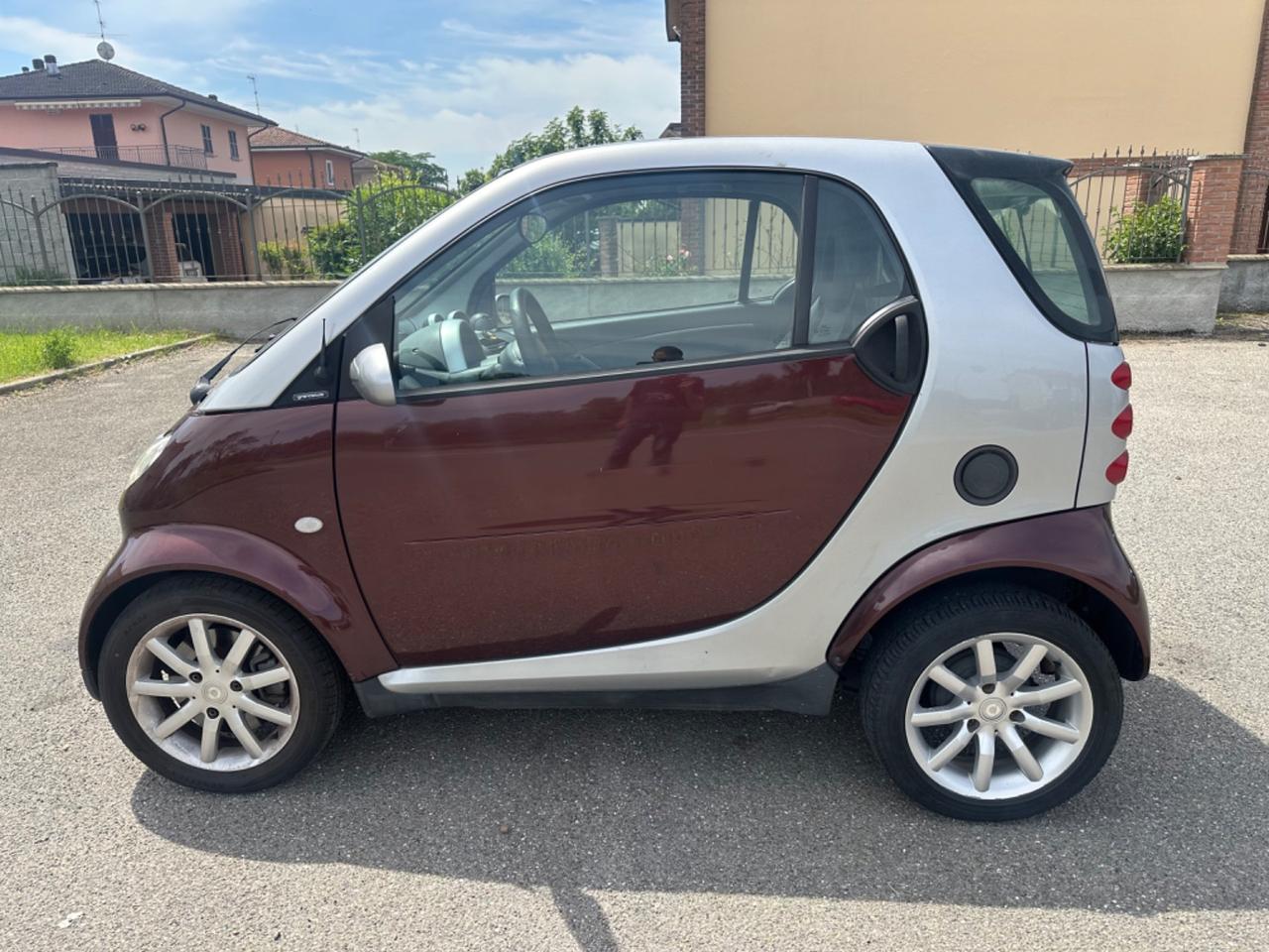 Smart ForTwo 1000 45 kW coupé pure