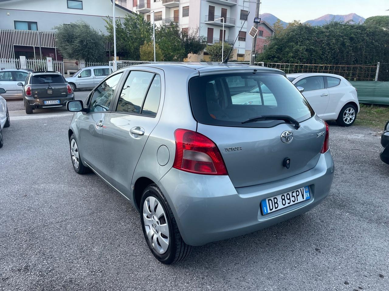 Toyota Yaris 1.3 Gpl