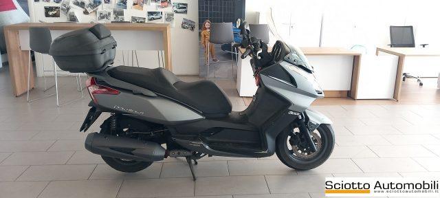 KYMCO Downtown 300i .