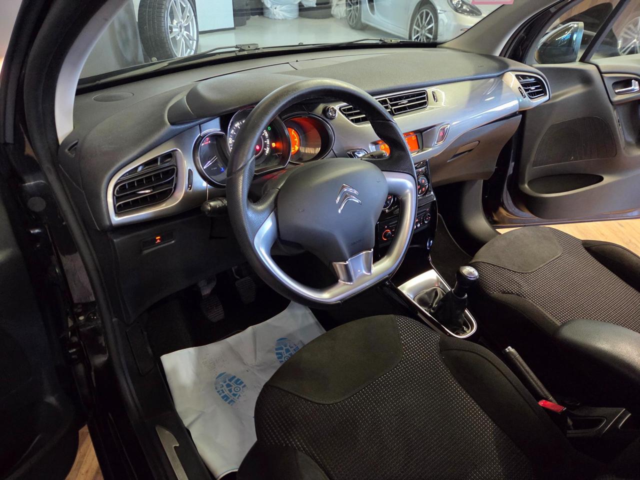 Citroen C3 1.4 vti Exclusive (exclusive style)