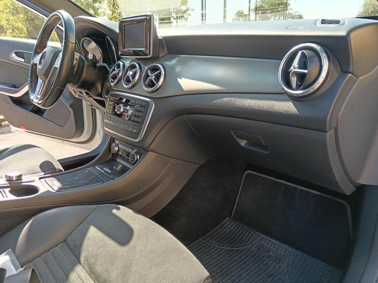 Mercedes-benz GLA 200 GLA 200 CDI Automatic 4Matic Premium