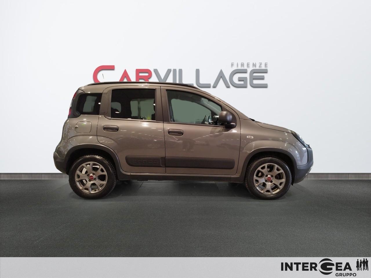 FIAT Panda 1.0 firefly hybrid City Cross s&s 70cv 5p.ti