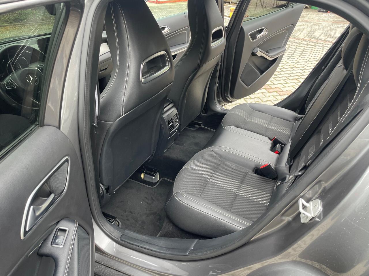 Mercedes-benz GLA 200 d Sport