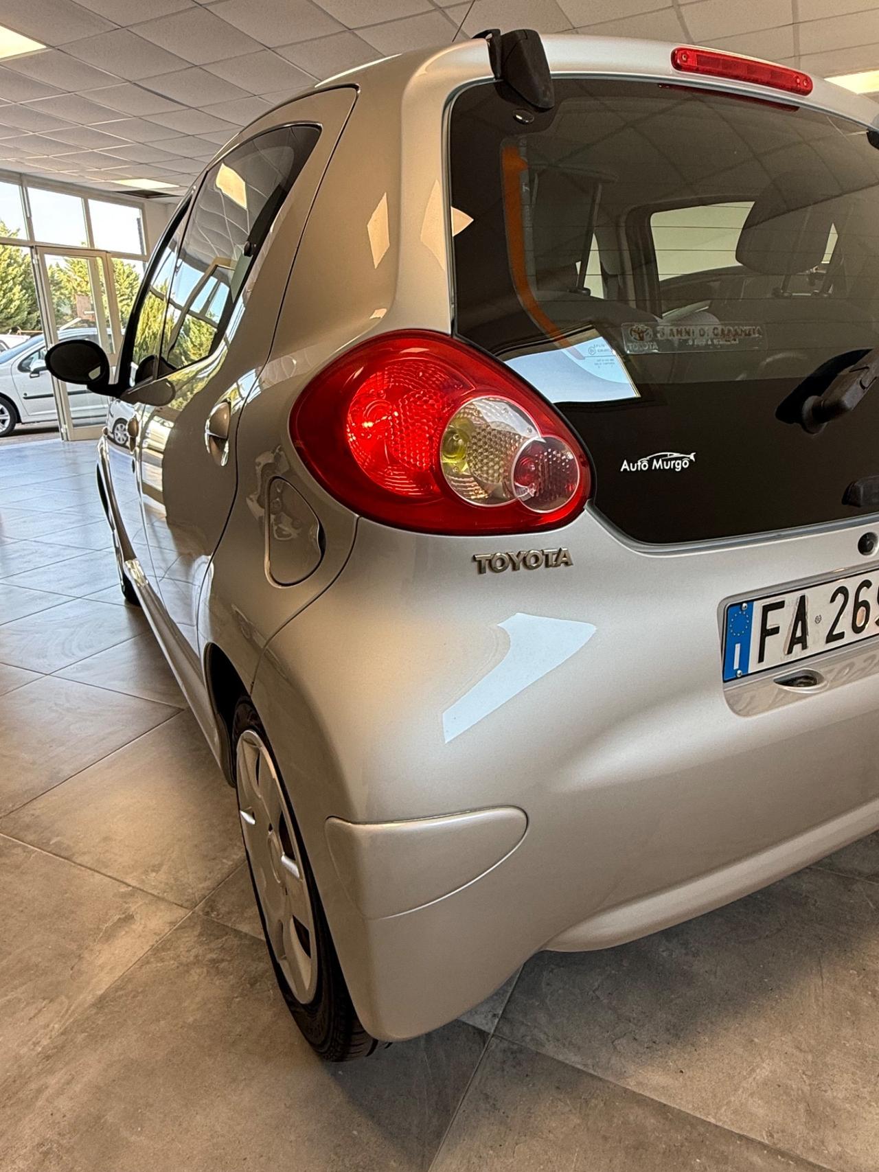 Toyota Aygo 1.0 12V VVT-i 5 porte Now