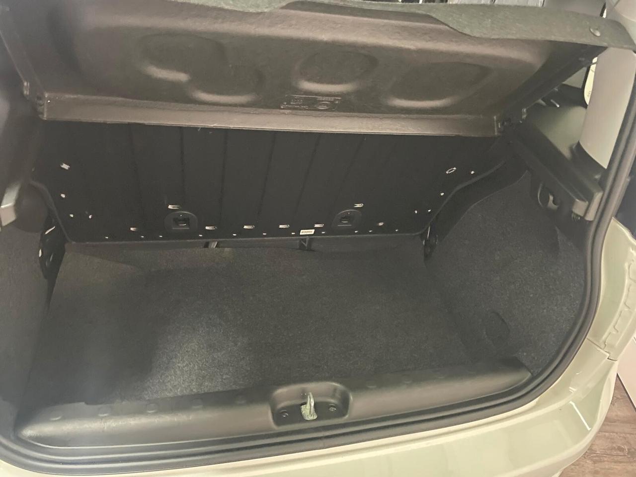 Fiat Panda 1.0 FireFly S&S Hybrid City Life 5 posti Aziendale nessun vincolo finanziario