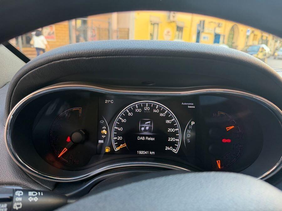 jeep grand cherokee 3.0 mjet overland certificata