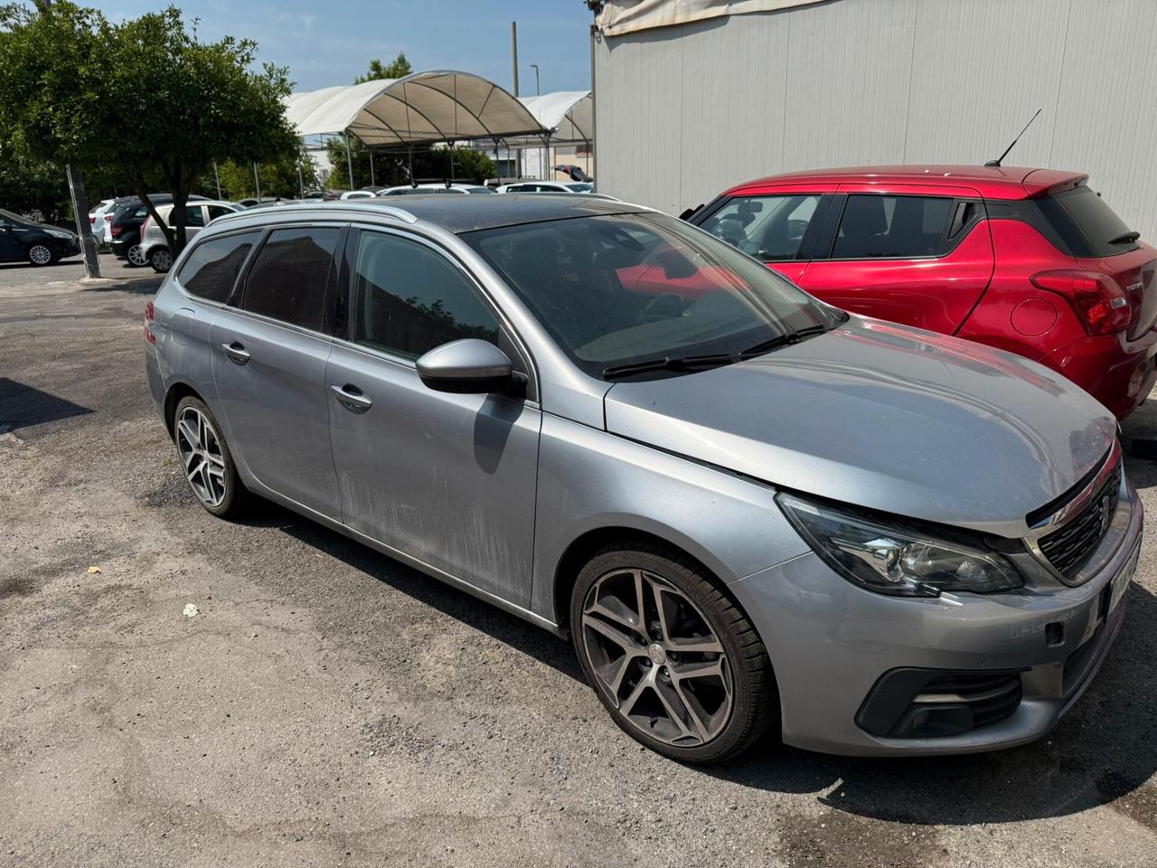 Peugeot 308 S.W. 1.5 Hdi Testata rotta