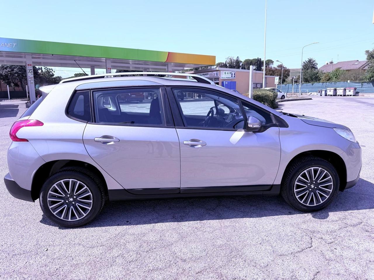 Peugeot 2008 PureTech 82 Allure