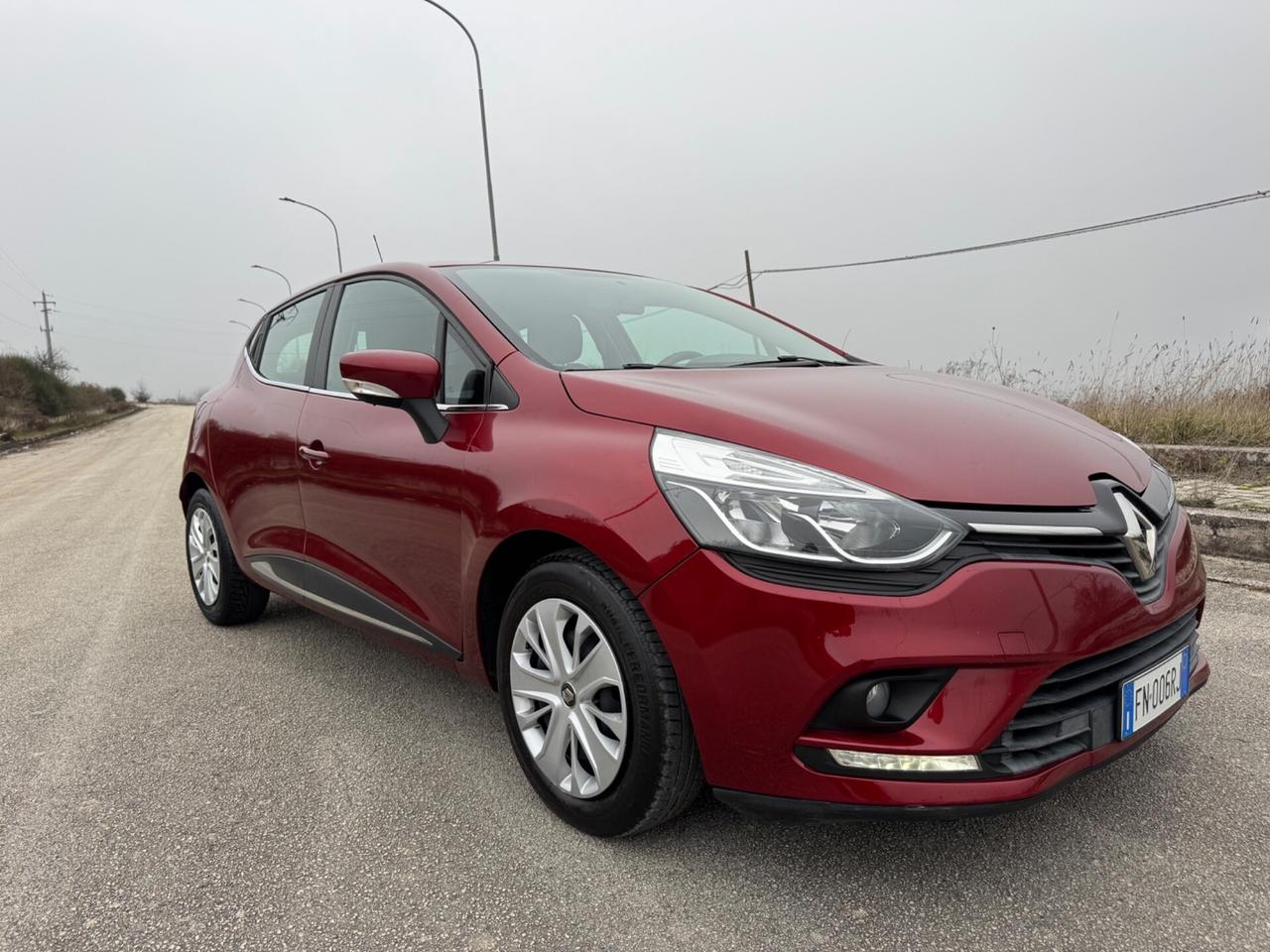 Renault Clio dCi 8V 75 CV 5 porte Moschino Life