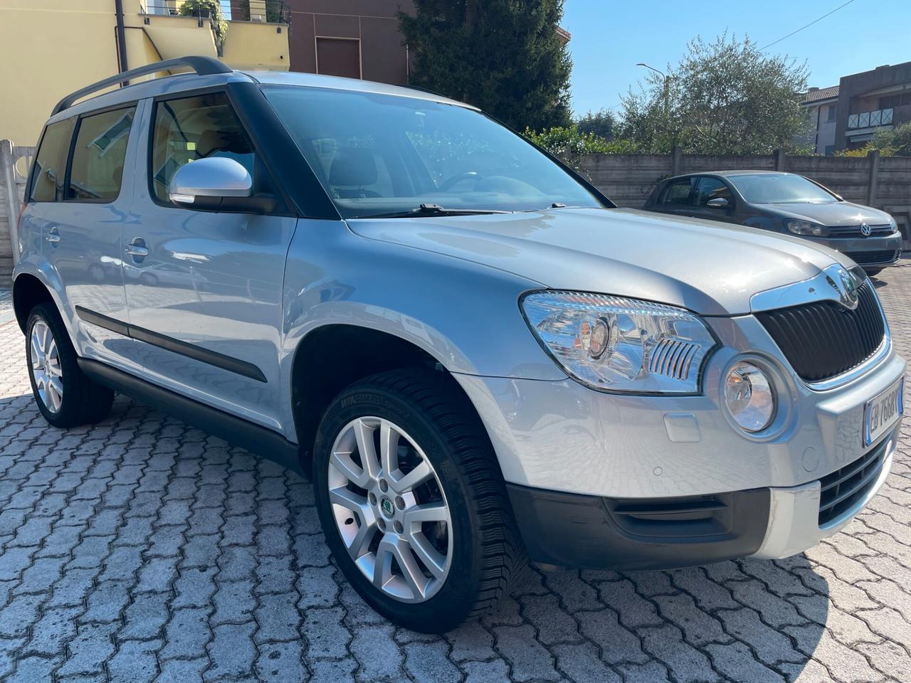 Skoda Yeti 2009 1.2 tsi EXPERIENCE(adventure)+XENON+PDC