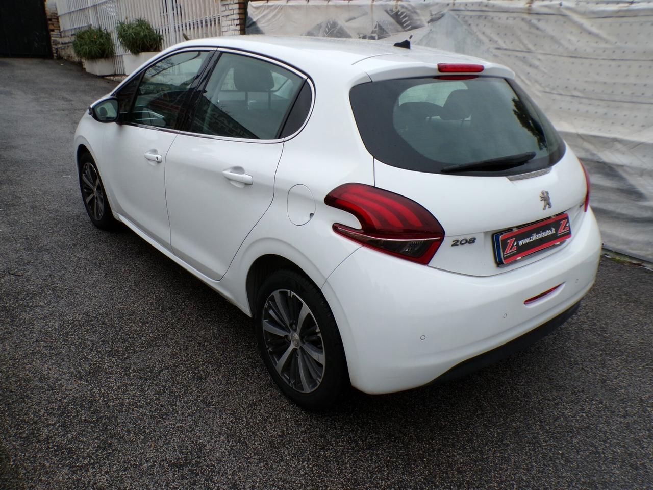 Peugeot 208 1.6 HDi 75 5 porte