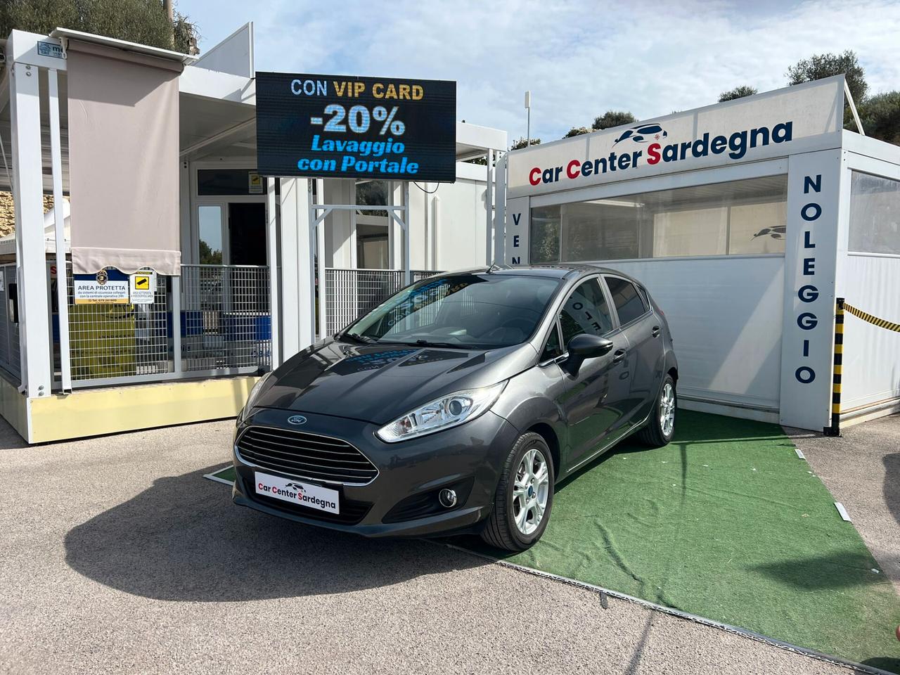 Ford Fiesta 1.5 TDCi 75CV 5 porte Titanium