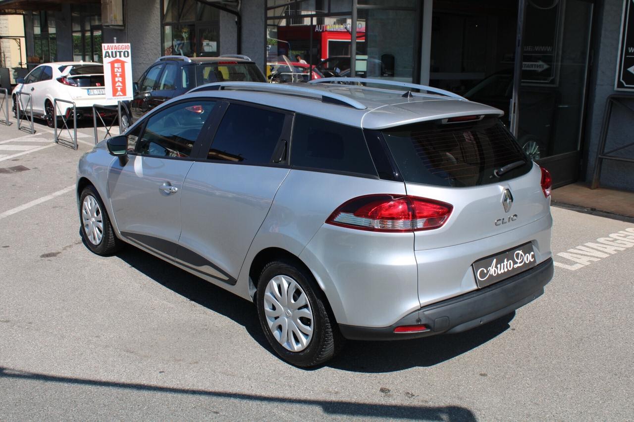 Renault Clio TOURER 0.9 Tce ZEN PRONTA CONSEGNA NAVI SENSORI VETRI SCURI