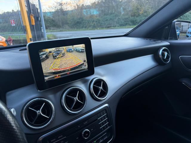 MERCEDES-BENZ CLA 200 PREMIUM AMG MOTORE MERCEDES