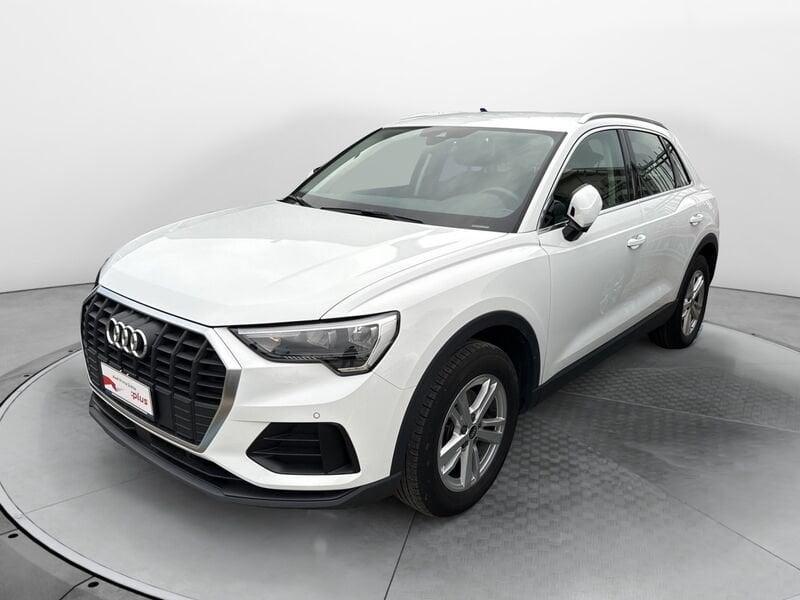 Audi Q3 35 1.5 tfsi mhev Business s-tronic