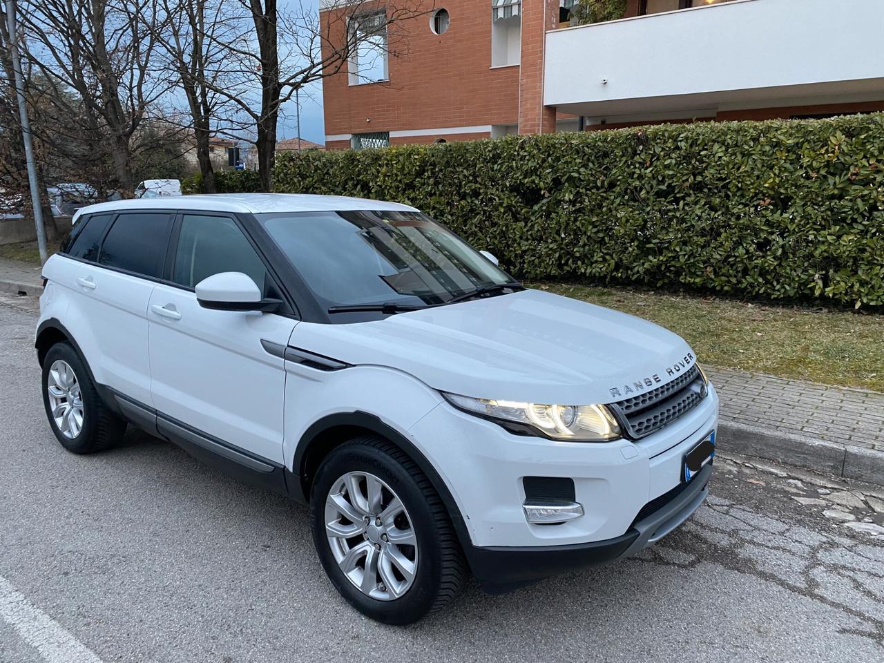 Land Rover Range Evoque 2.2 TD4 5p. Dynamic
