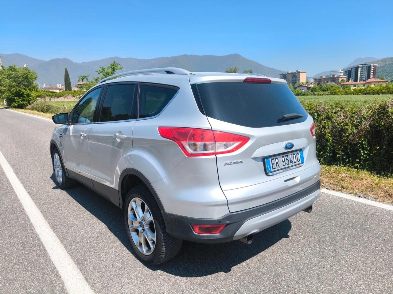 FORD KUGA 2,0 TDCI 4X4- TITANIUM-CAMBIO AUTOMATICO