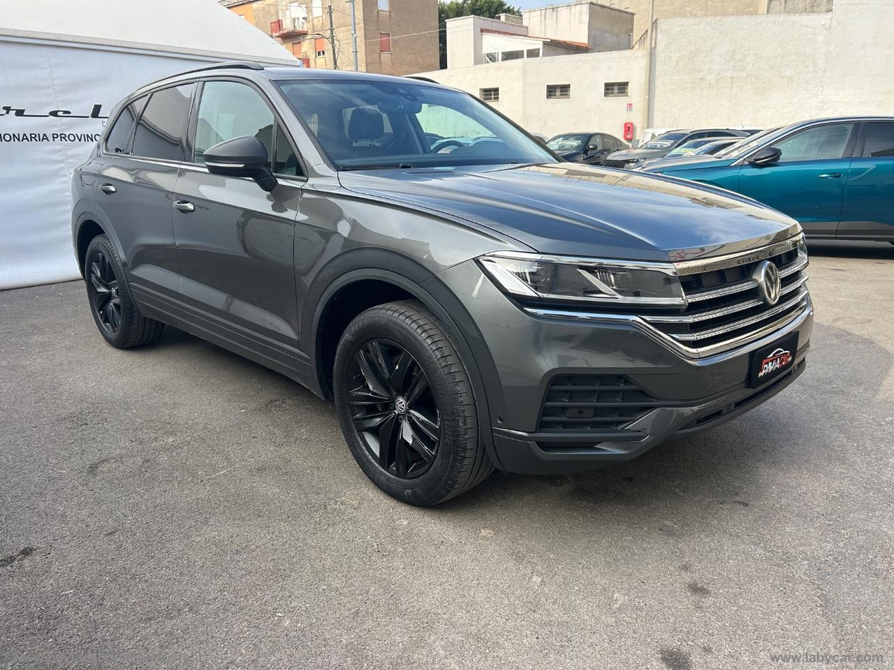 VOLKSWAGEN Touareg 3.0 TDI Advanced