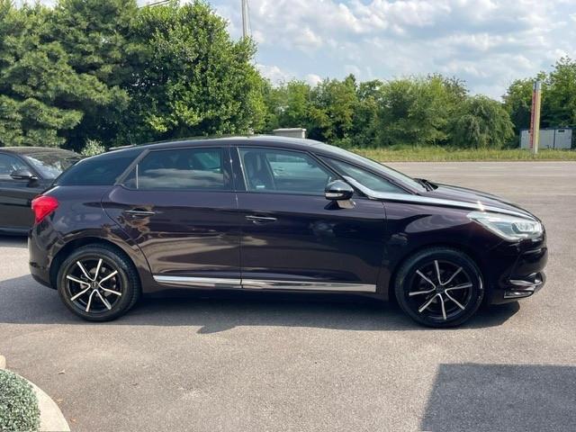 Ds DS5 DS 5 BlueHDi 120 S&S So Chic