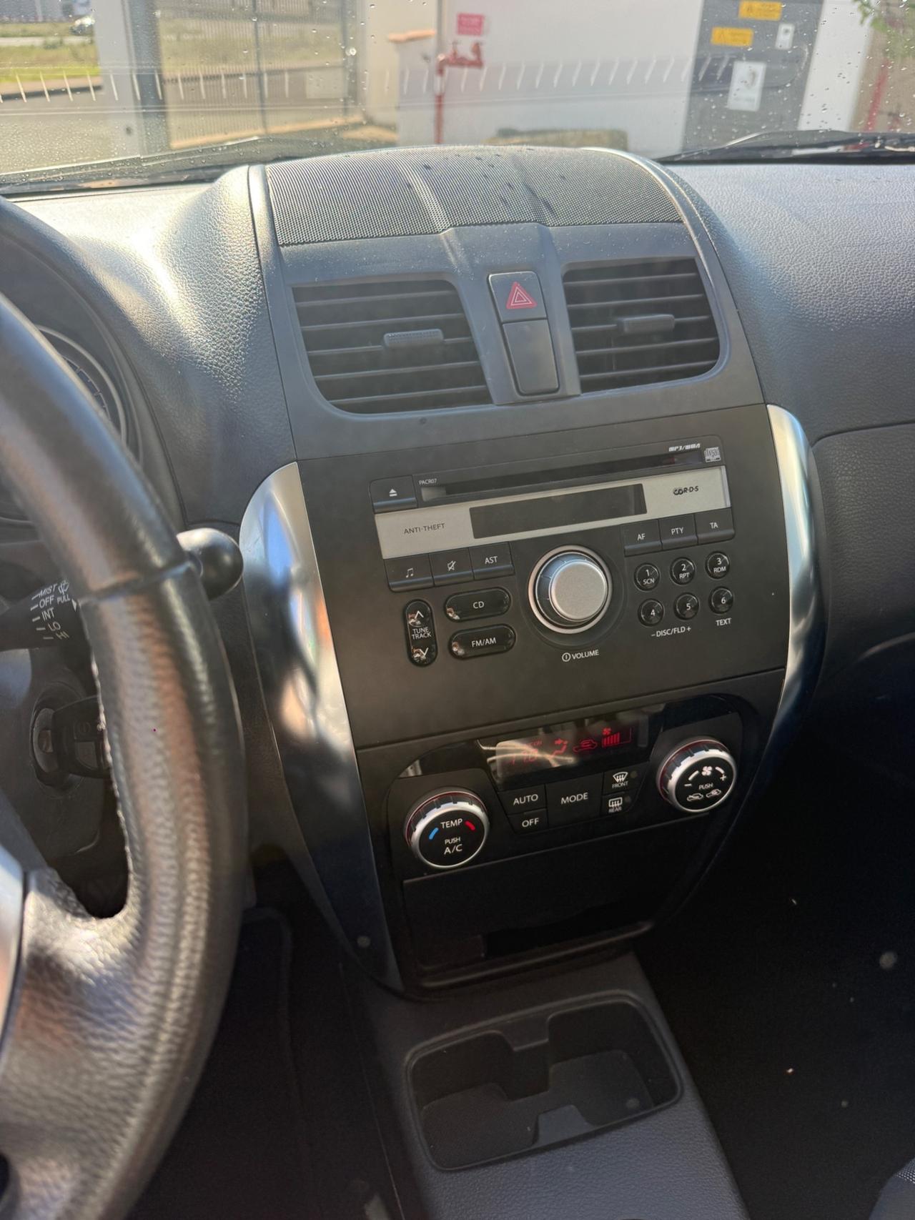 Fiat Sedici 2.0 MJT 16V DPF 4x4 Emotion MY13"