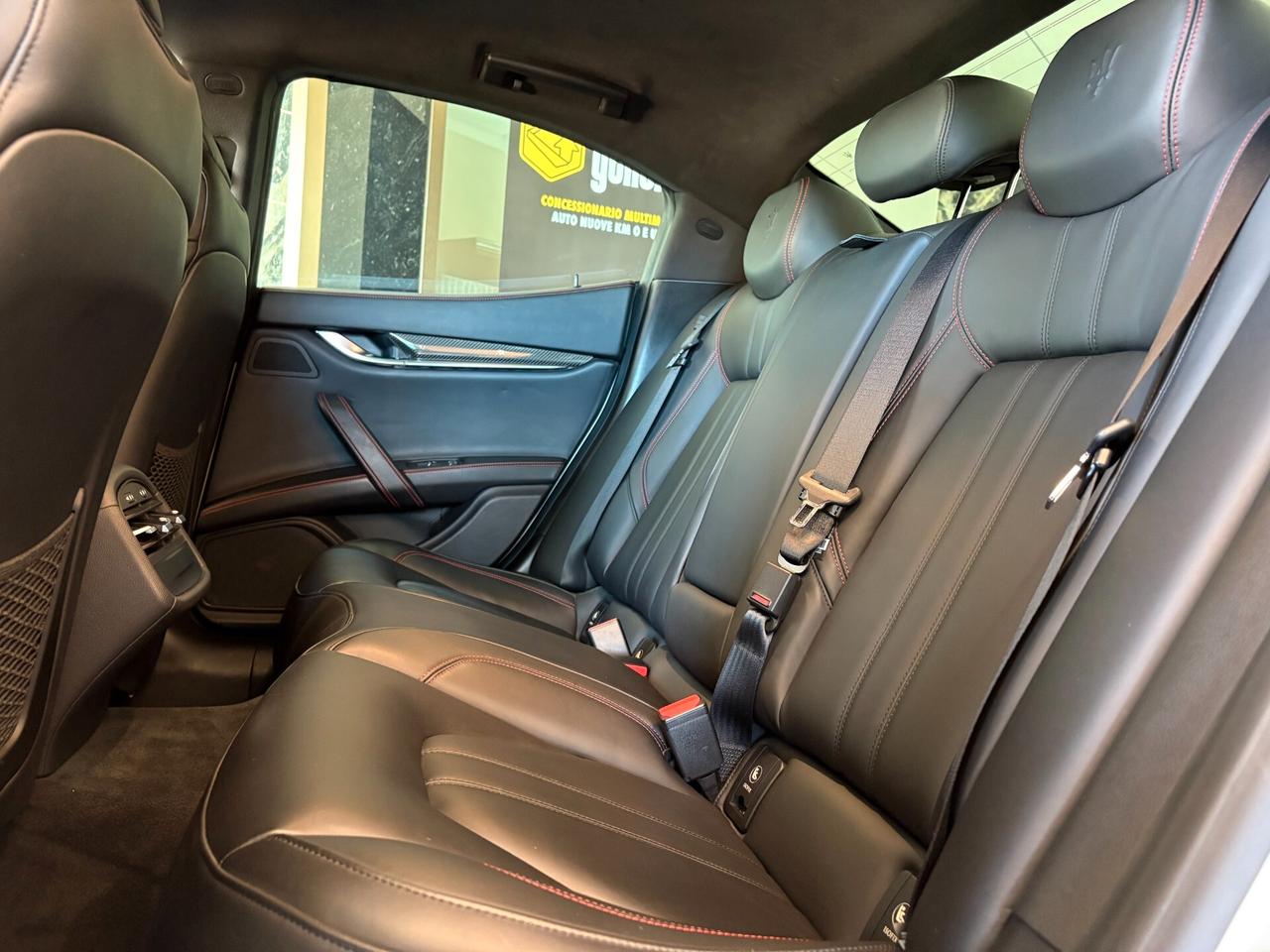 Maserati Ghibli V6 Diesel 275 CV Gransport