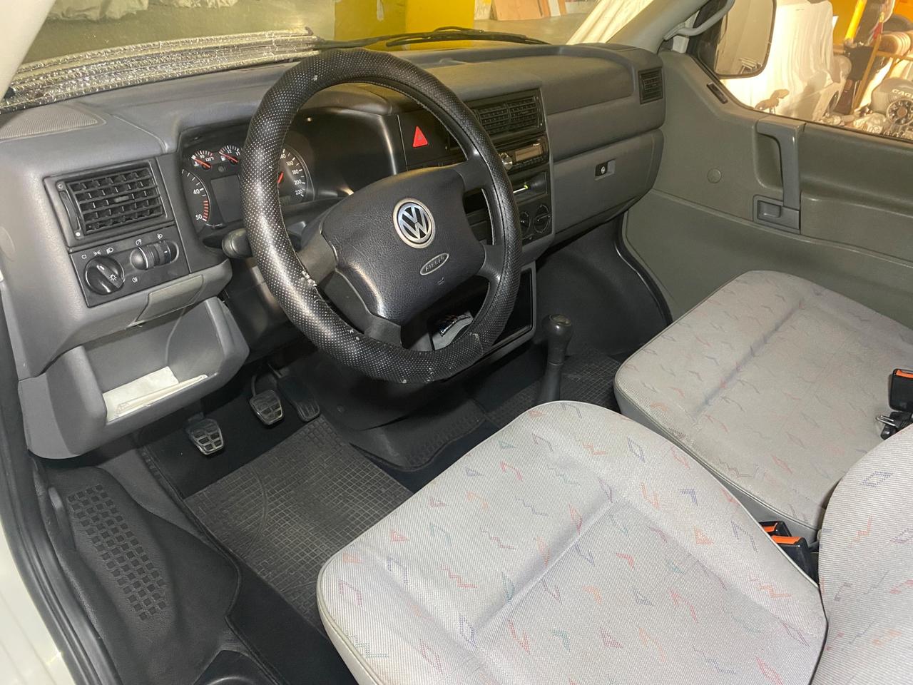 Volkswagen Transporter 2.5 TDI/88CV 9 Posti kombi