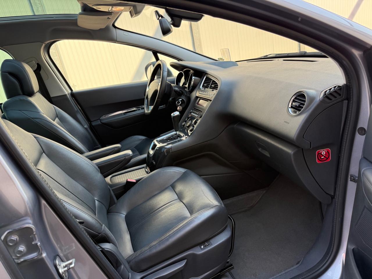 Peugeot 5008 BlueHDi 120 EAT6 S&S Allure