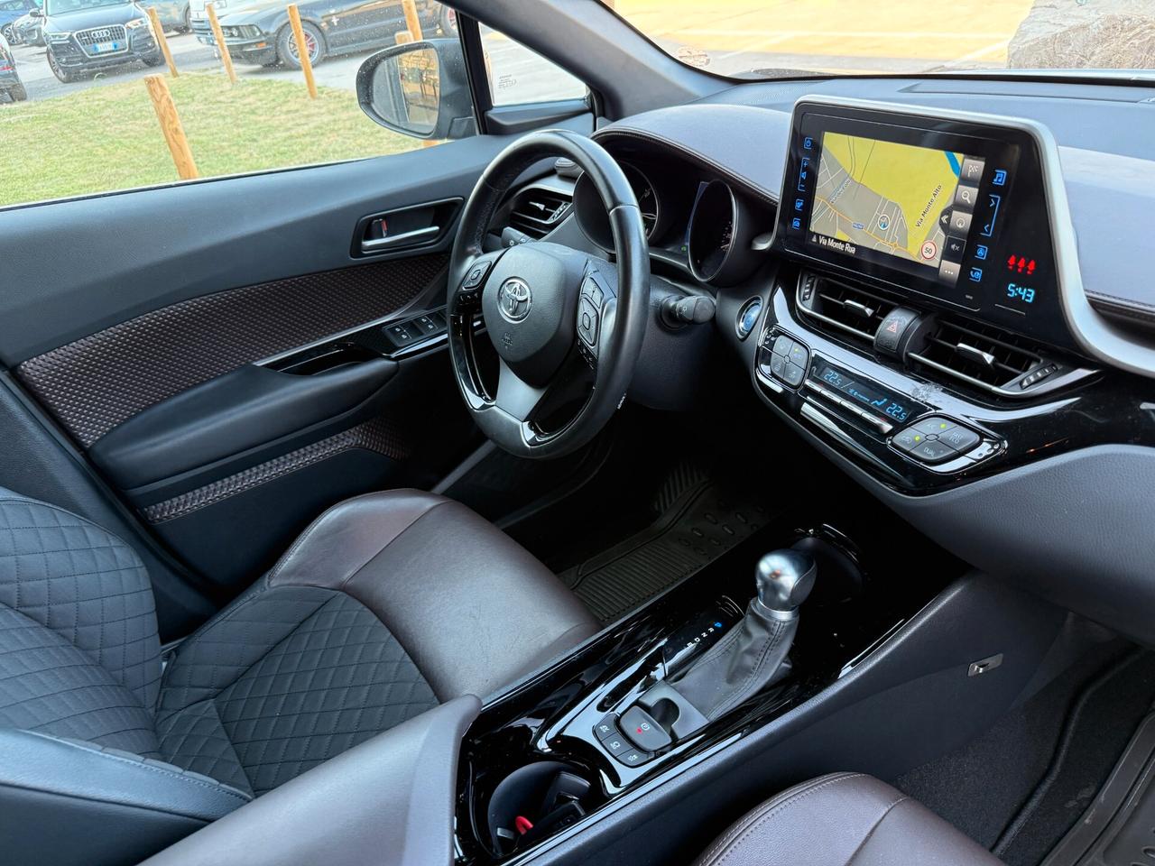 Toyota C-HR 1.8 Hybrid E-CVT Lounge