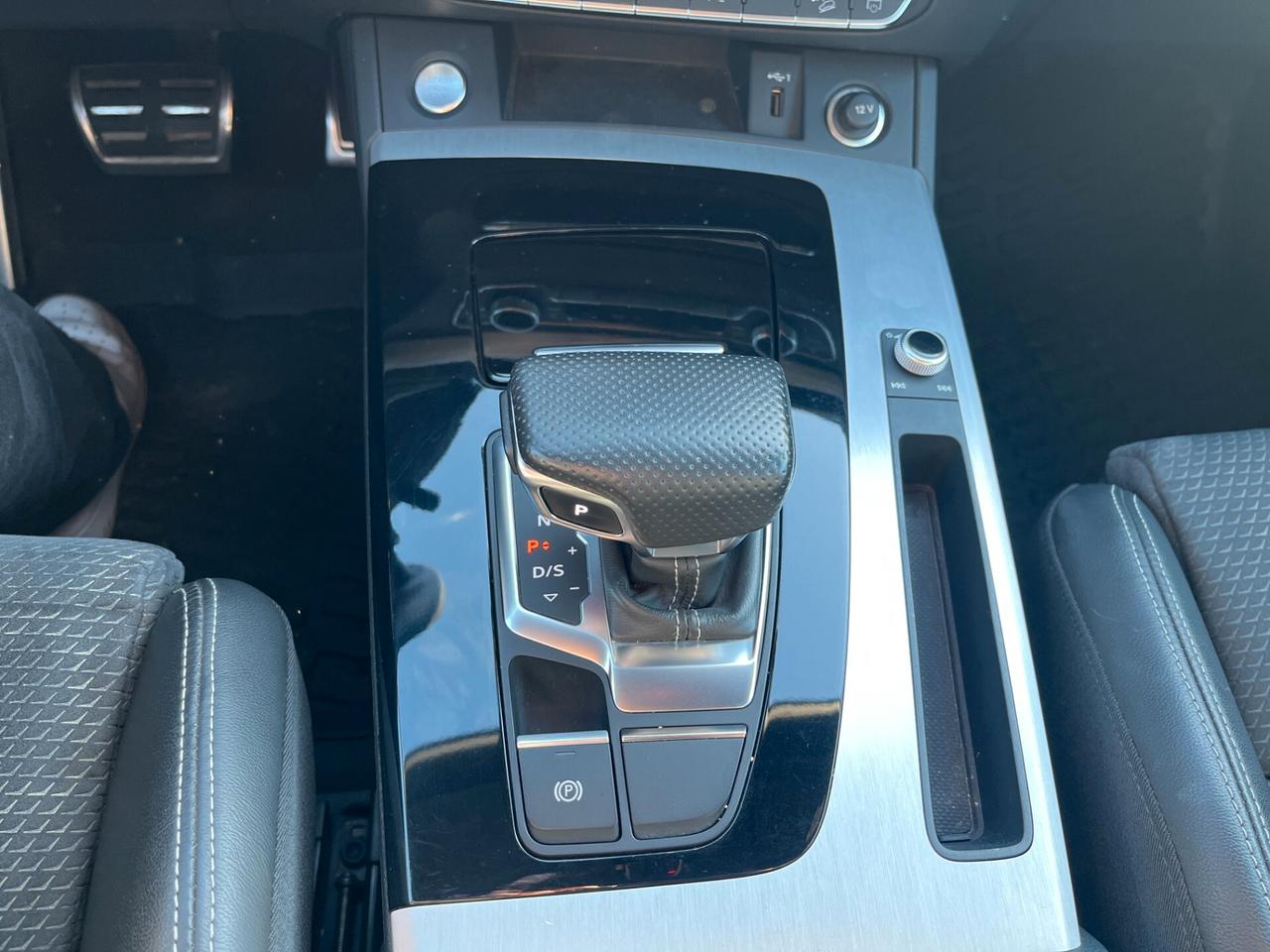 Audi Q5 40 TDI 204 CV quattro S tronic line