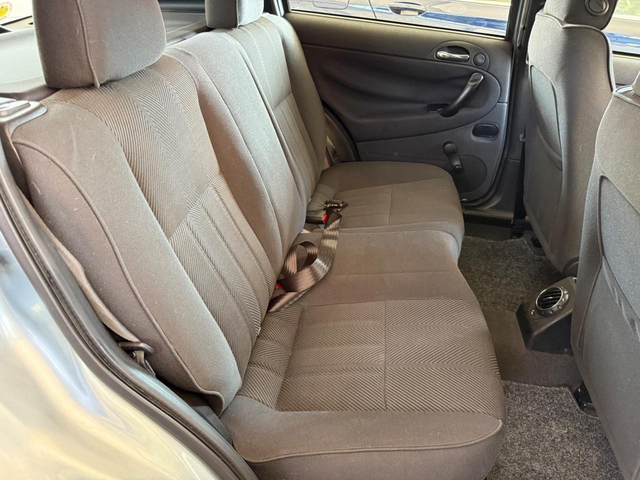 Alfa Romeo 147 1.6i 16V Twin Spark cat 5p. Progression