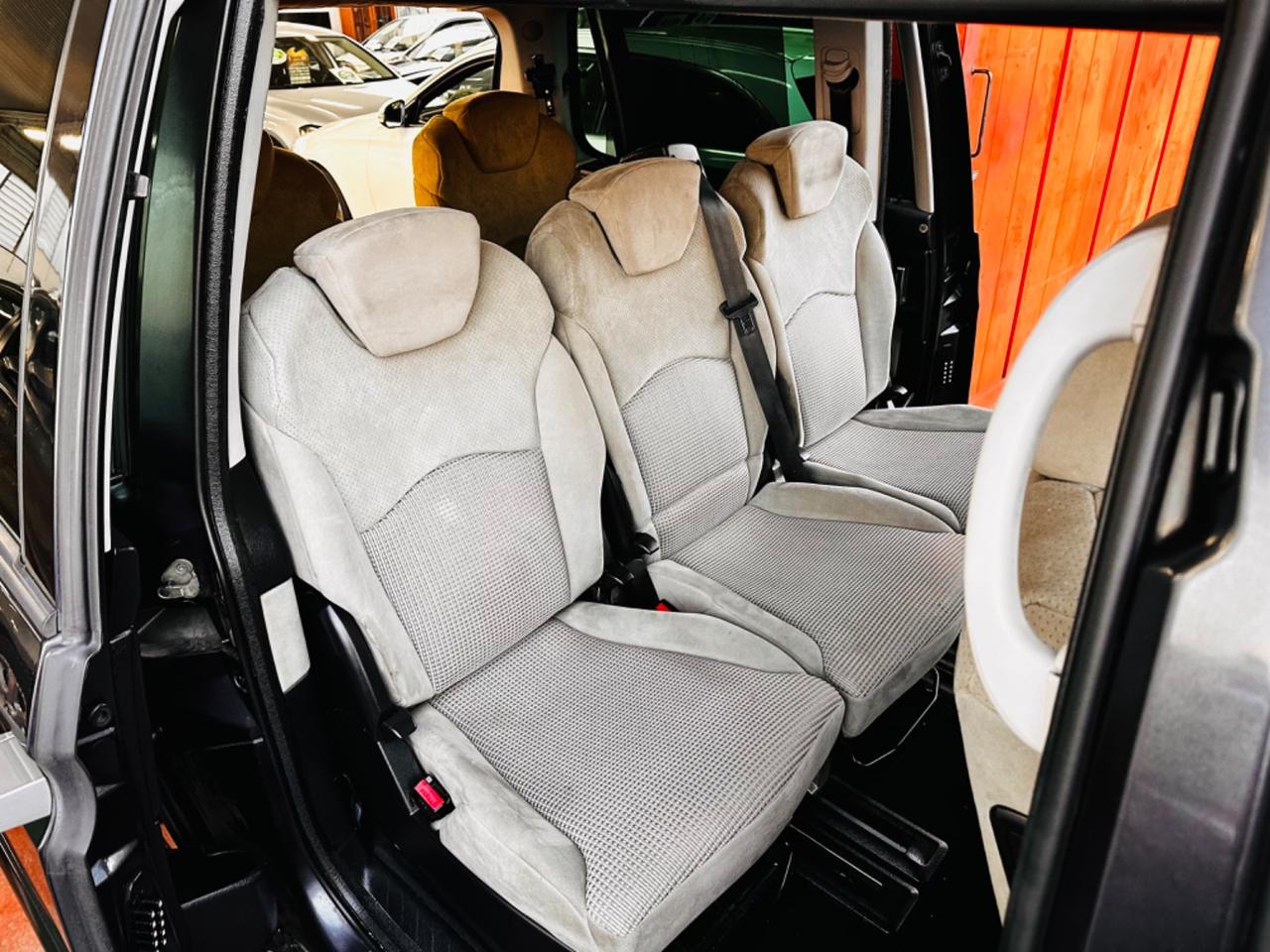 Peugeot 807 2.0 HDi 6Marce 7Posti Exclusive