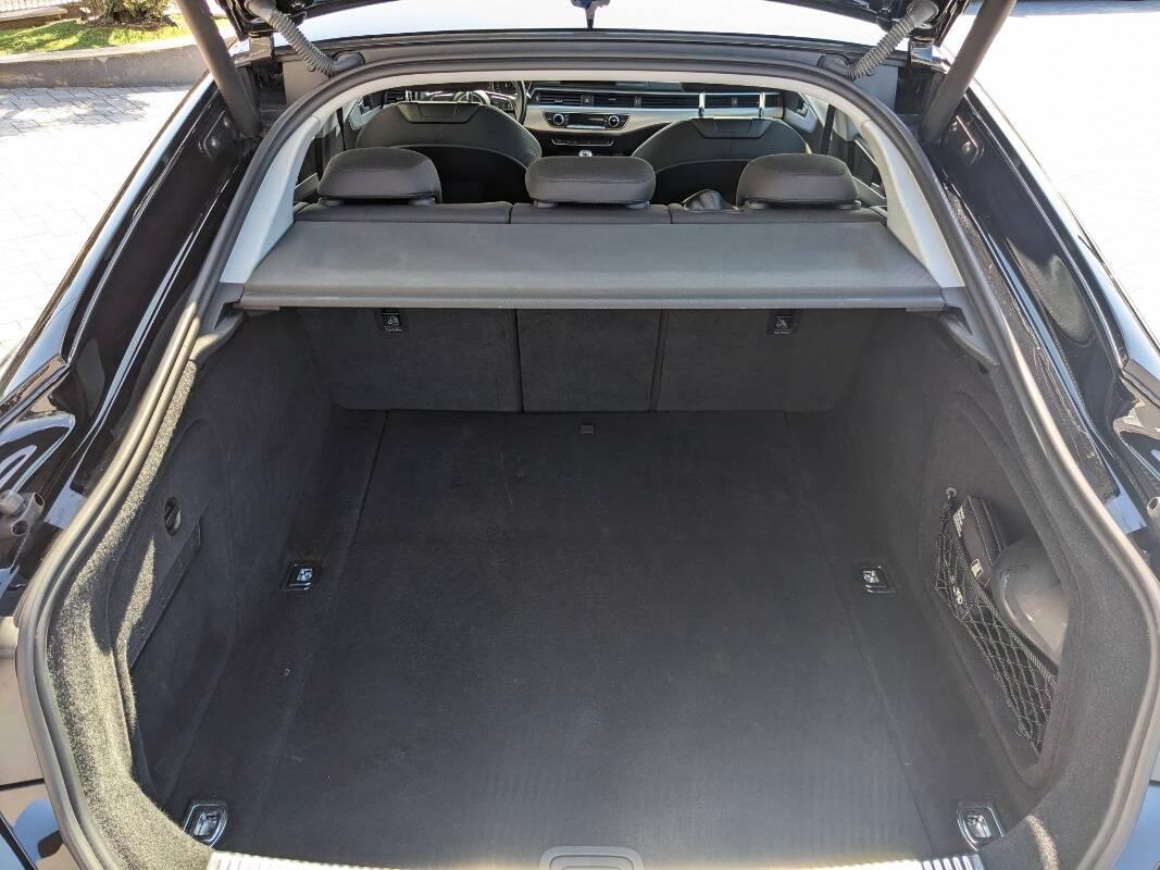 Audi A5 40 2.0 tfsi mhev Business Sport 190cv