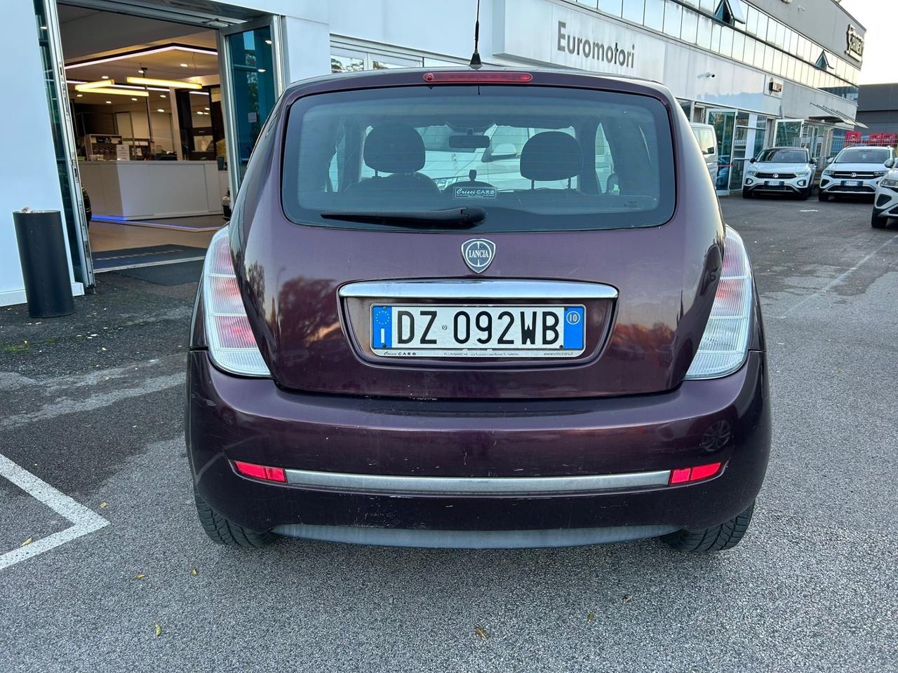 Lancia Ypsilon 1.4 Platino