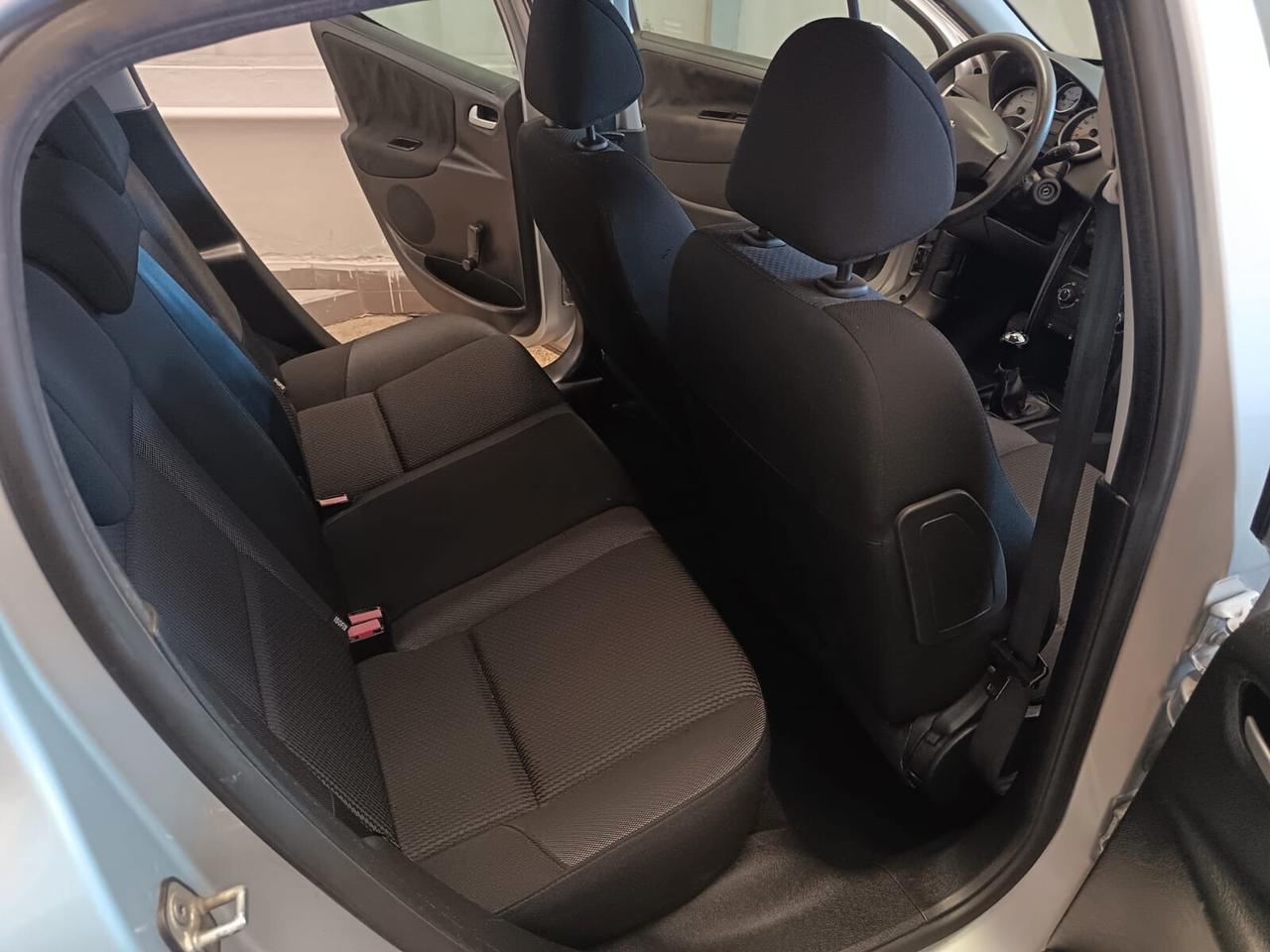 Peugeot 207 1.4 2010 HDI 70CV XS 5P Unicoproprietario Km 149.000 Distribuzione Fatta