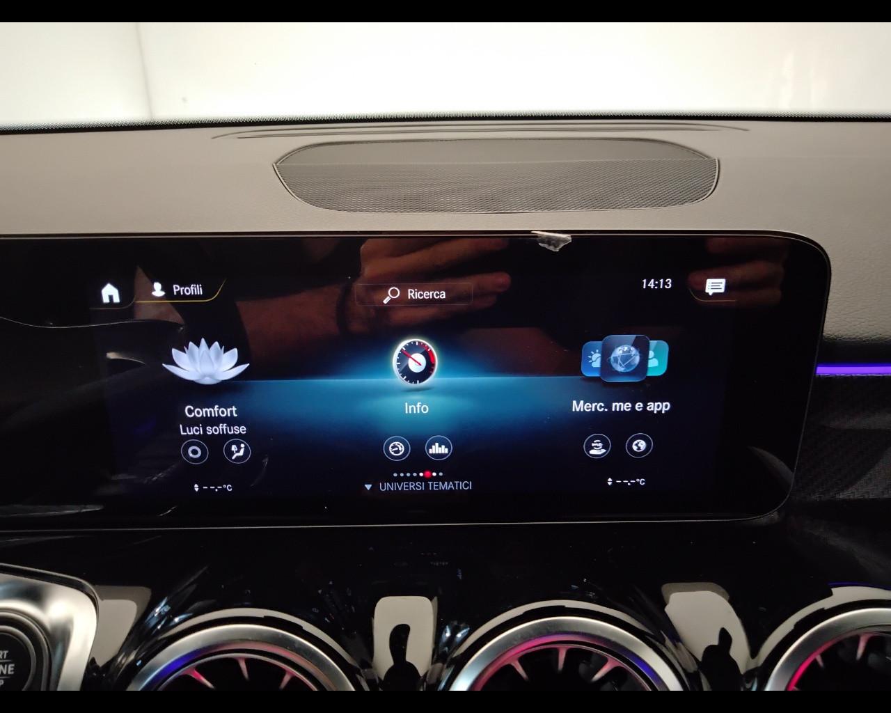 Mercedes-Benz GLB - X247 2019 - GLB 200 d Premium auto