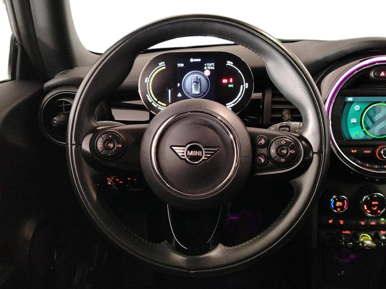 MINI Mini Cooper SE M