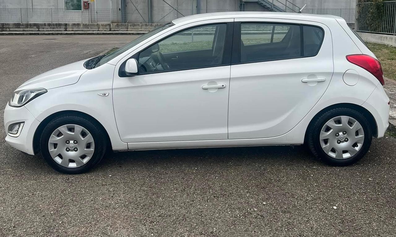Hyundai i20 1.2 5p. Econext Sound Edition Gpl