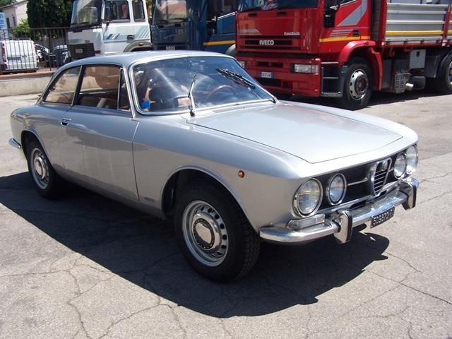 ALFA ROMEO GT 1.750 SERVICEBOOK