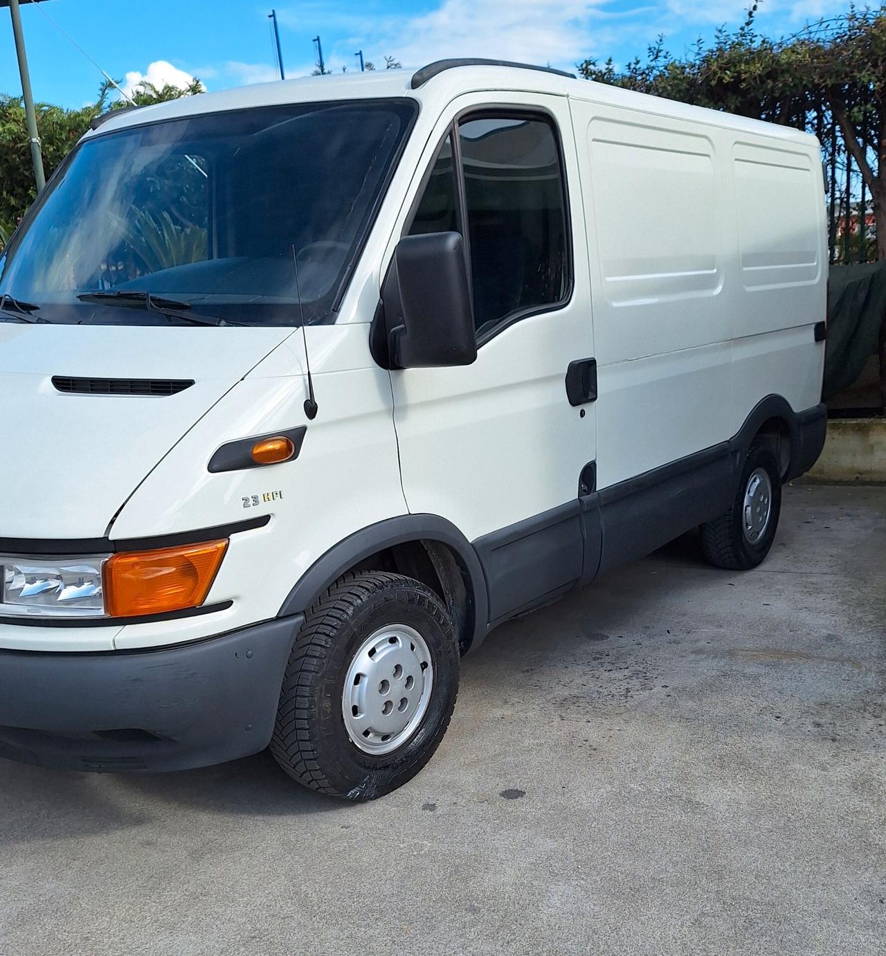 Iveco Daily C 2.3 hpi 29 L 10 95 cv