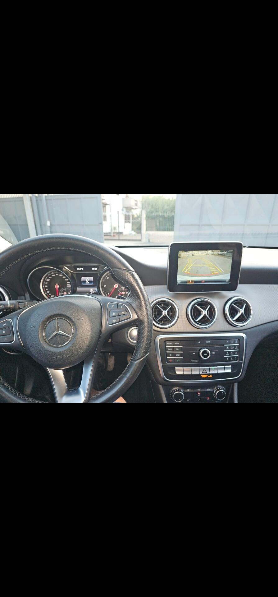 Mercedes-benz CLA 200 d S.W. Automatic Executive